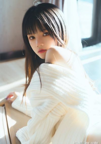 肤如凝脂的安吉拉