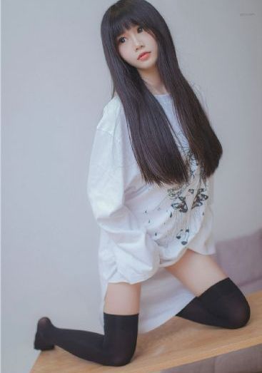 一边亲一边摸韩剧免费观看